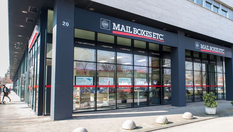 MAIL BOXES ETC.